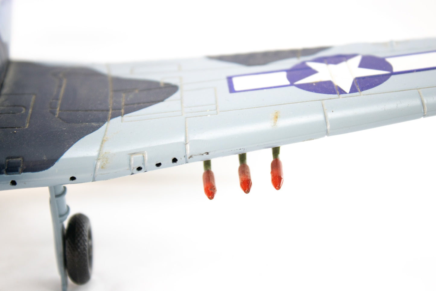 ERTL F6F-5N Hellcat Night Fighter WWII U.S. Navy Aircraft Display Model