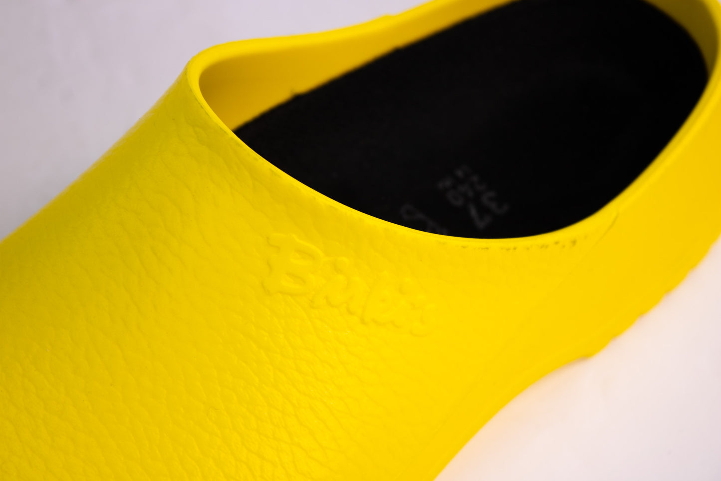 Vintage-Style Birkenstock Profi-Birki Yellow Clogs | EU 37