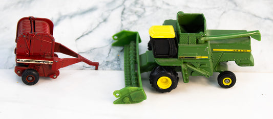 John Deere Combine Toy International Harvester 540 Baler Farm Toy Lot
