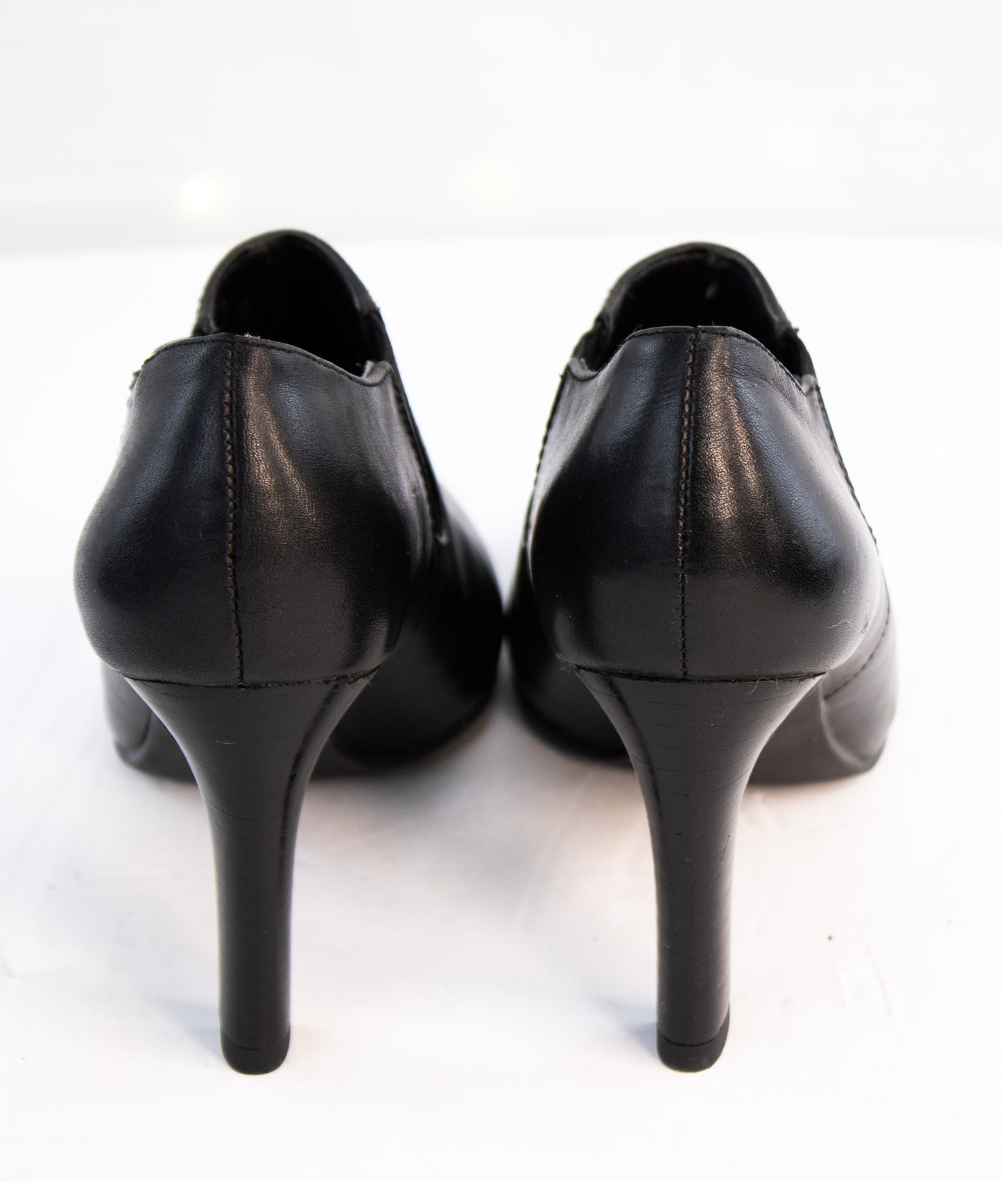 Franco Sarto Black Leather Ankle Booties Women 6.5 Classic Heeled Chelsea
