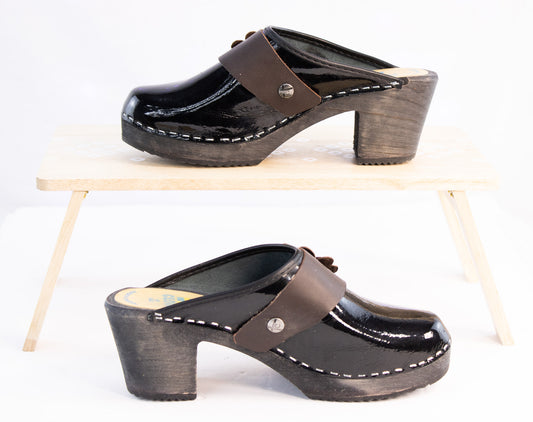 Vintage Tessa Clogs of Vail Black Patent Leather Swedish Heeled Clogs EU 38