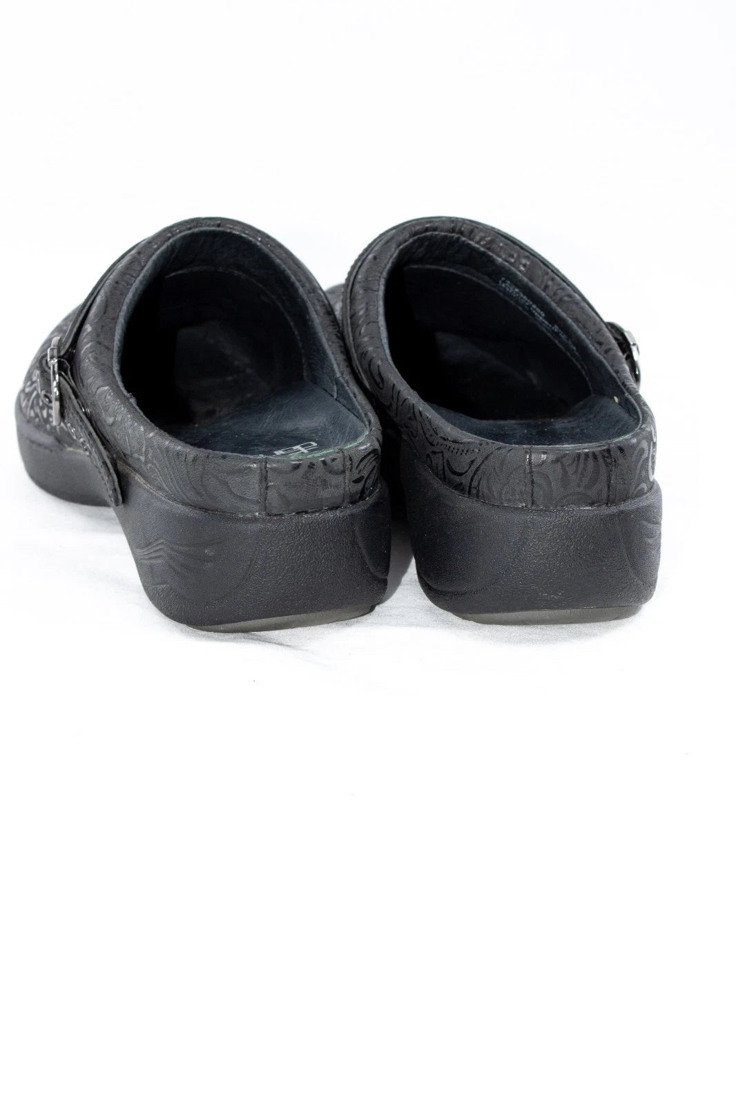 Dansko XP 2.0 Black Tooled Leather Clogs EU 38 US Women’s 7.5 Comfort Shoes