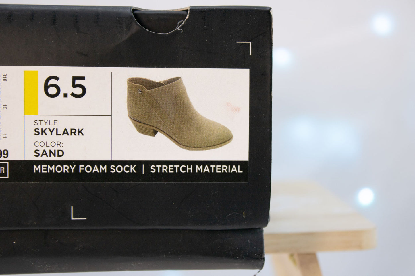 Simply Vera Vera Wang “Skylark” Sand Ankle Booties – Women’s 6.5