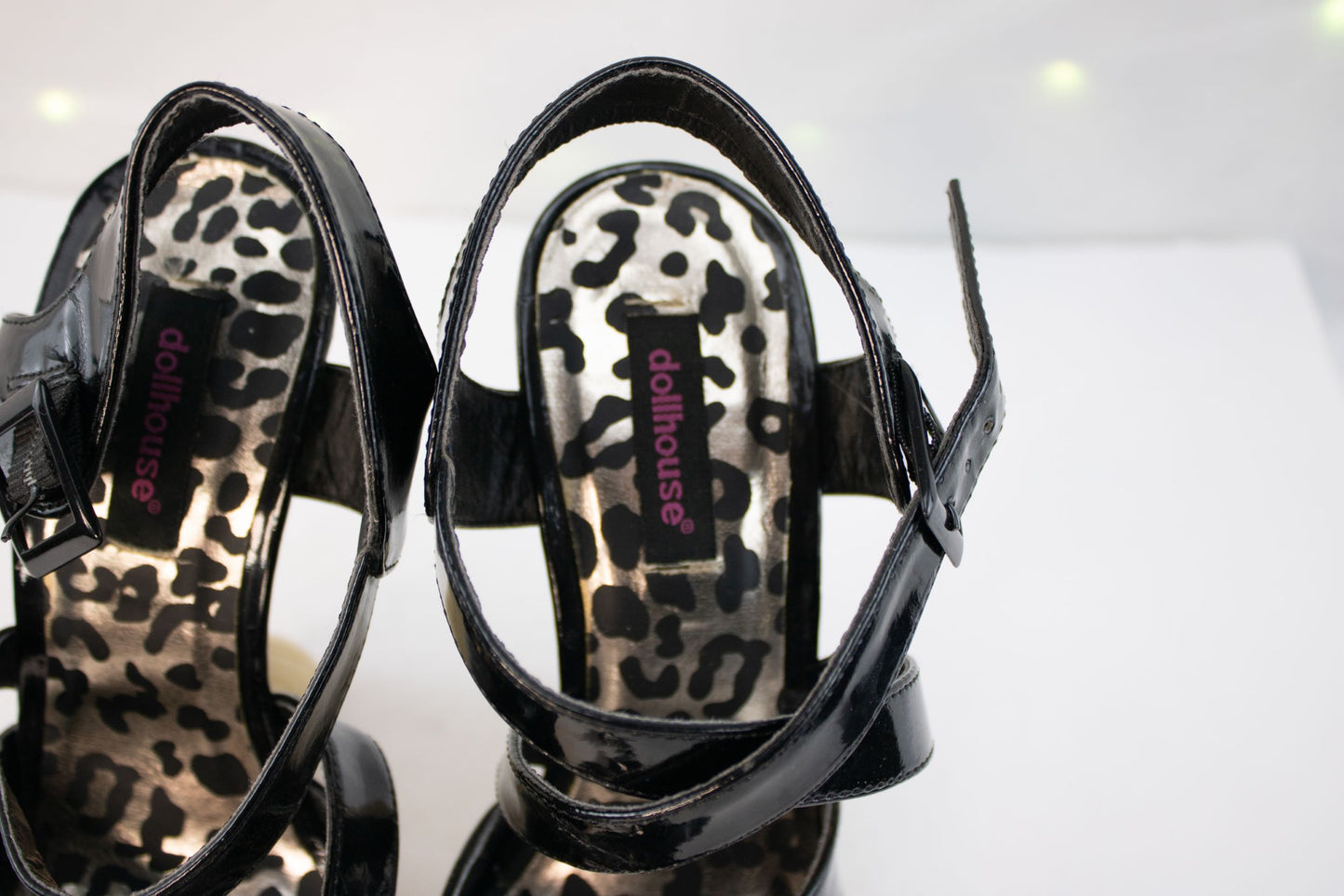 Dollhouse Black Patent Platform Wedge Heels – Women’s 6.5