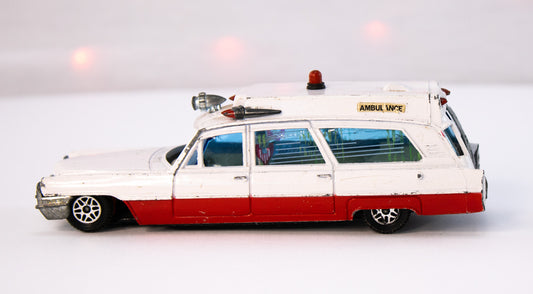 Vintage Dinky Toys Ambulance – Superior Rescuer on Cadillac Chassis, England