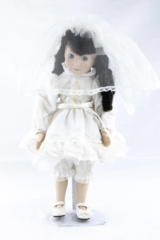 Vintage Porcelain Bride Doll with White Dress & Veil – F&D 16"