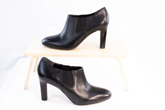 Franco Sarto Black Leather Ankle Booties Women 6.5 Classic Heeled Chelsea