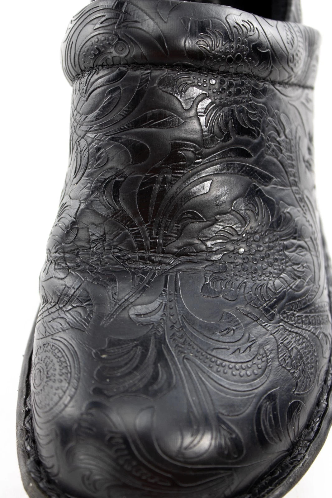 B.O.C. Tooled Black Leather Look Clogs – Women’s 9M Slip-On Comfort Work Shoes