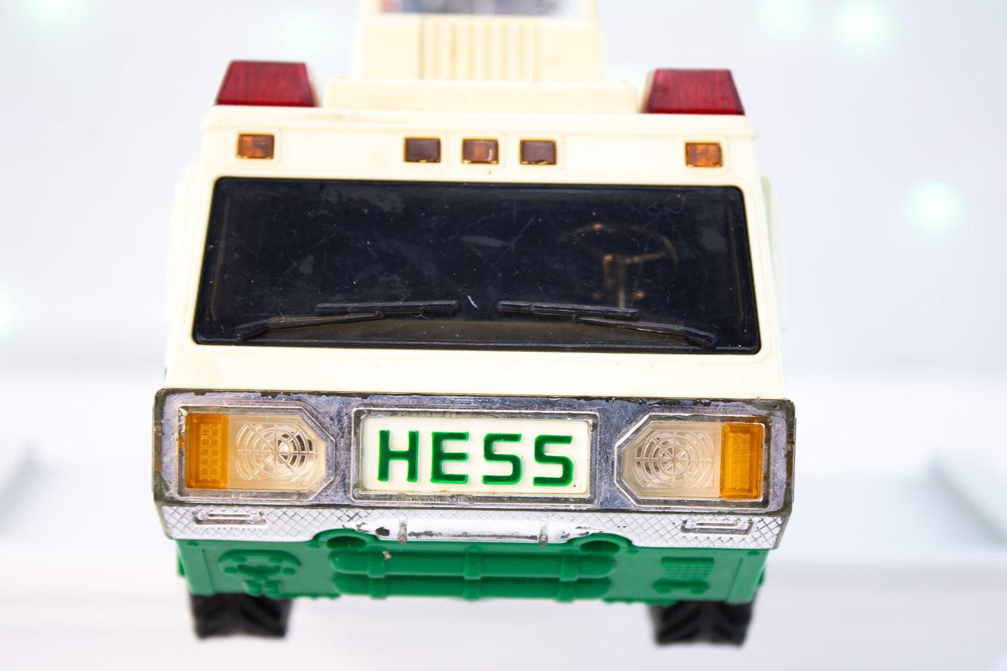 Classic 1996 Hess Fire Truck Toy – Lights and Sounds, Green & Cream