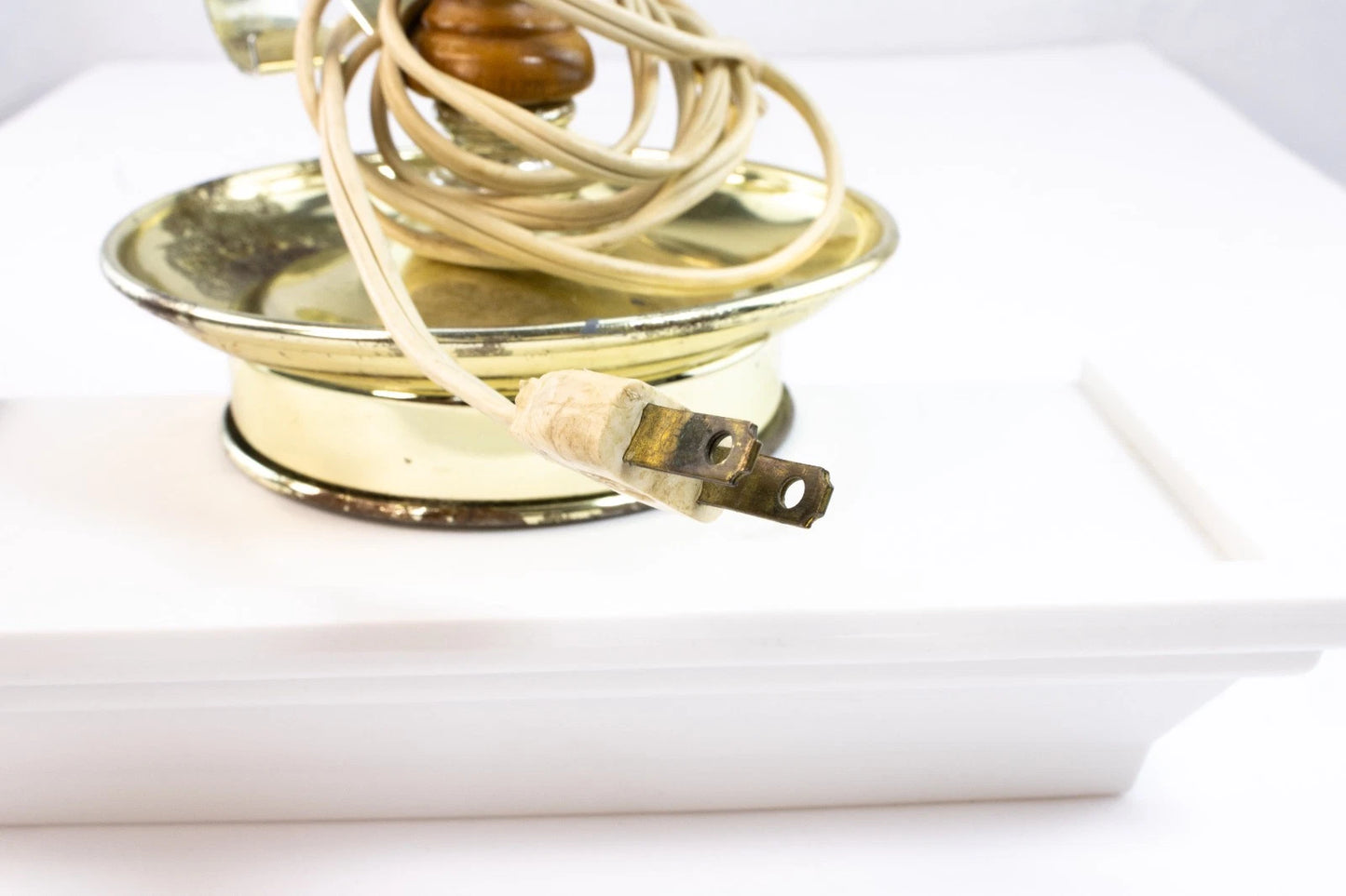 Vintage Mid-Century Electric Table Lamp Base – Brass & Wood Oil-Style Design